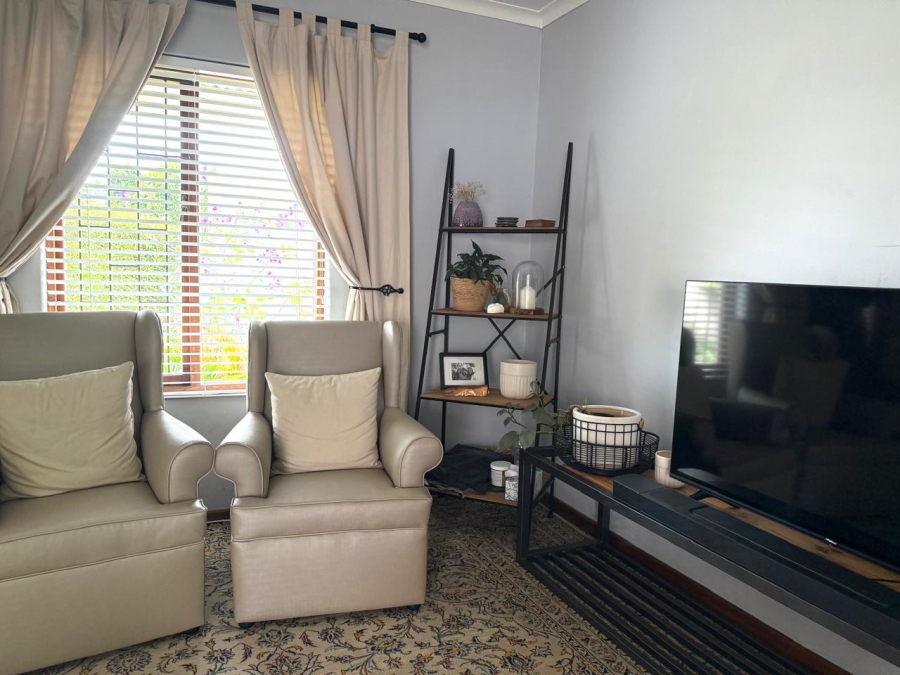 2 Bedroom Property for Sale in King George Park Western Cape